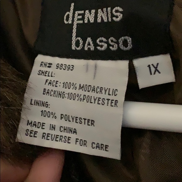 Dennis Basso Brown Faux Fur Coat 🤩🤩🤩 - Picture 8 of 8